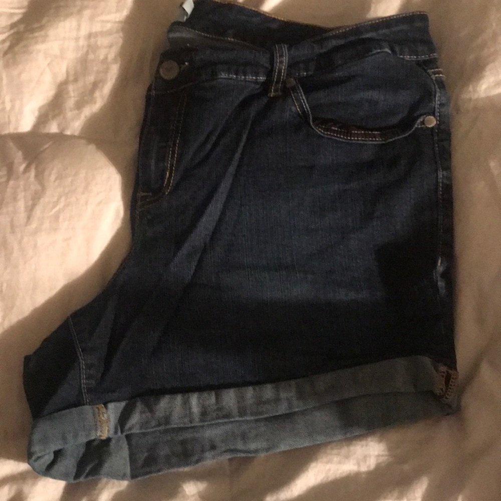 Mid Rise Shorts